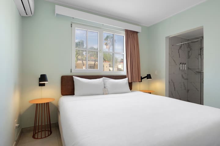 Sonesta Hotels & Resorts Livingstone Curacao