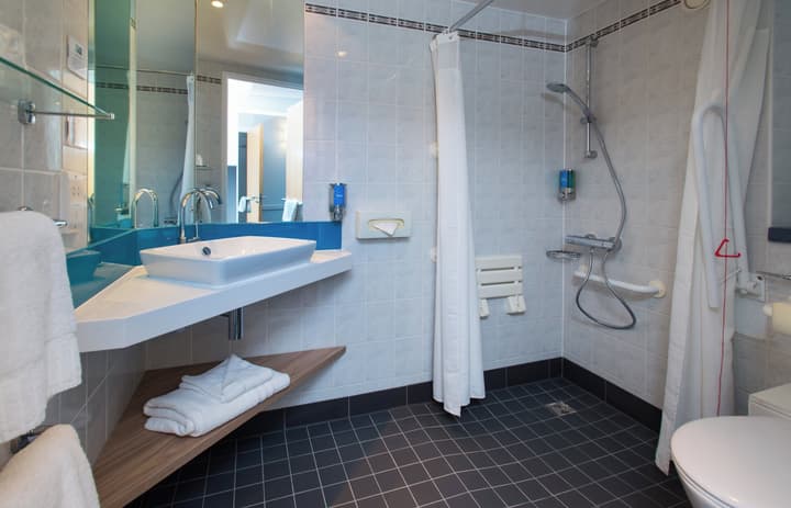 Holiday Inn Express Bath by IHG