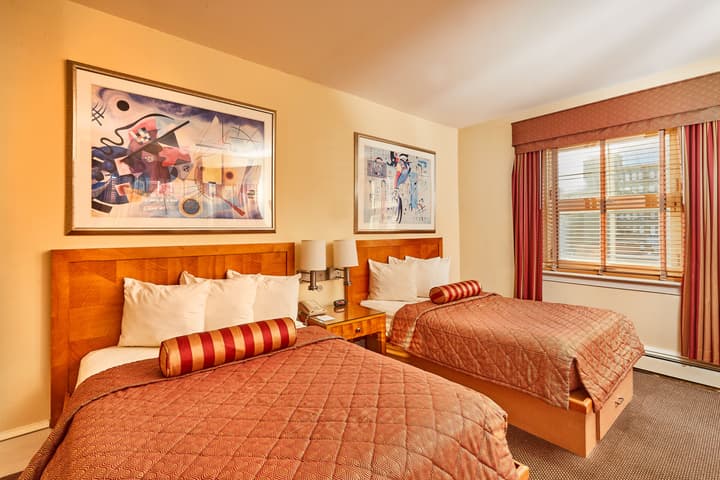 Alexander Inn