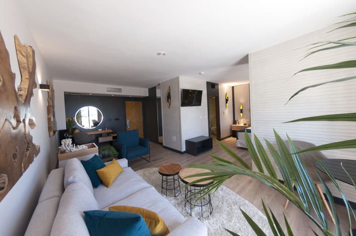 Hotel La Laguna Spa And Golf