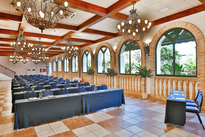 Hotel La Laguna Spa And Golf