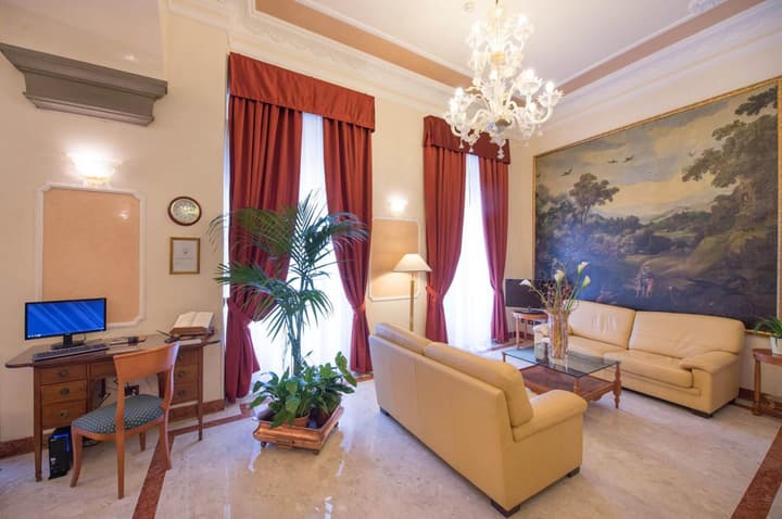 Strozzi Palace Hotel