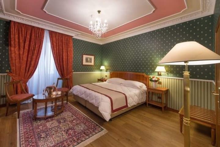 Strozzi Palace Hotel