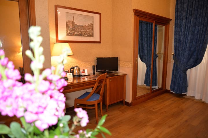 Strozzi Palace Hotel
