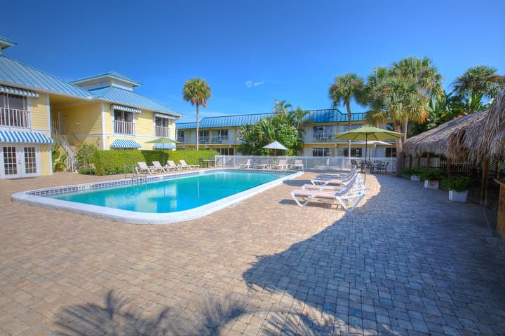 Naples Garden Inn