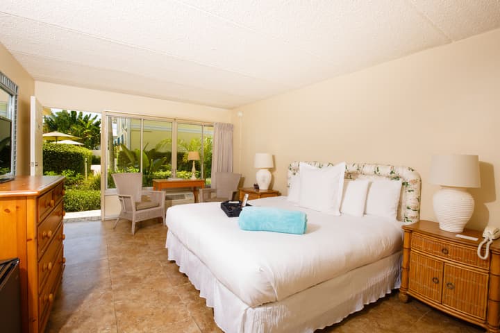 Naples Garden Inn
