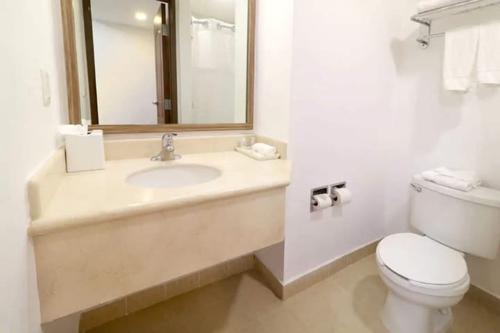 Wyndham Garden Monterrey Valle Real