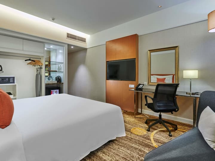 Pullman Kuala Lumpur City Centre Hotel & Residences
