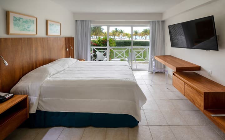 Viva Fortuna Beach by Wyndham, A Trademark Resort