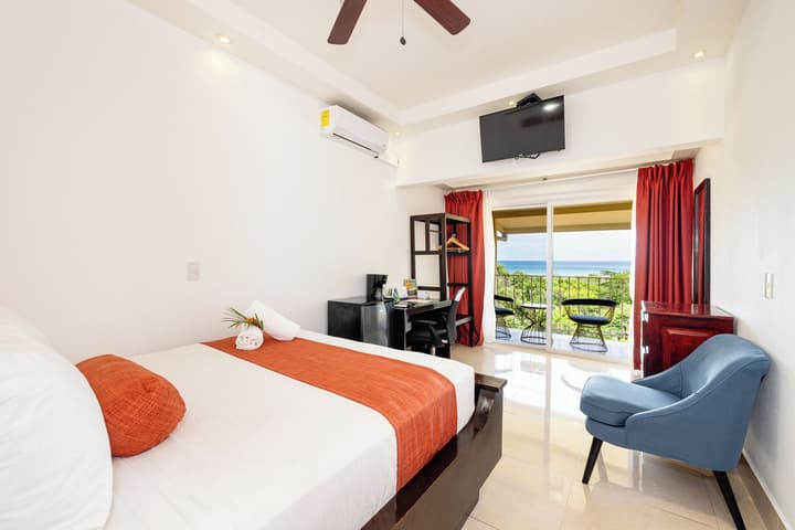 Maravida Social Hotel by Crazy Monkey