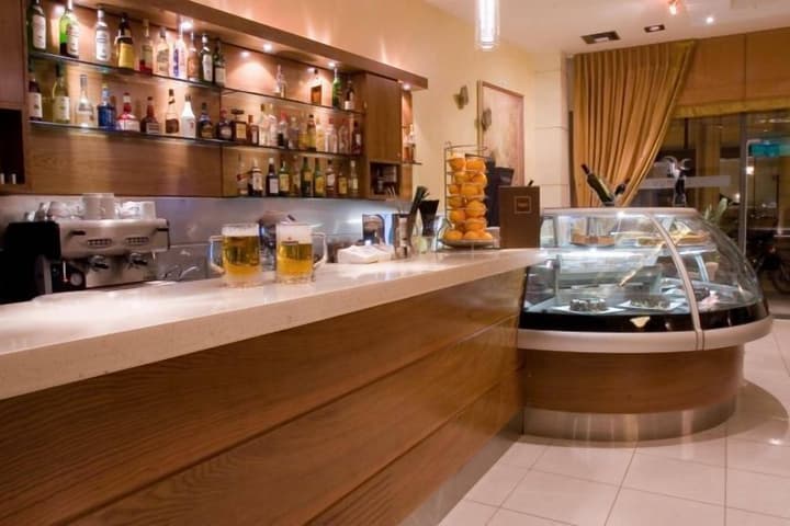 Crystal City Hotel