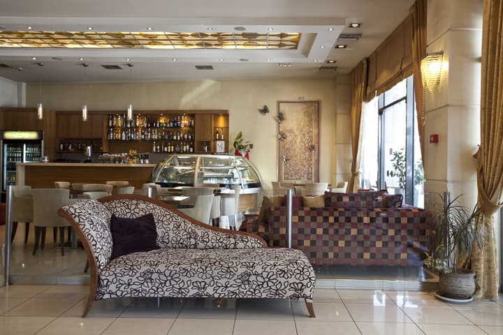 Crystal City Hotel