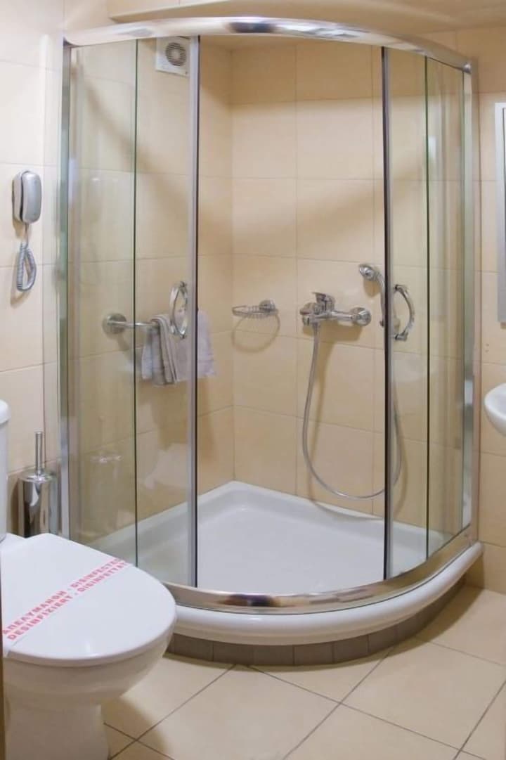 Crystal City Hotel