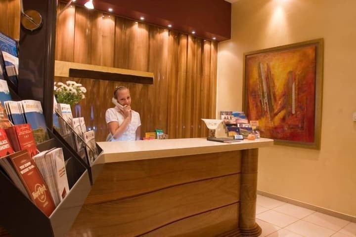 Crystal City Hotel