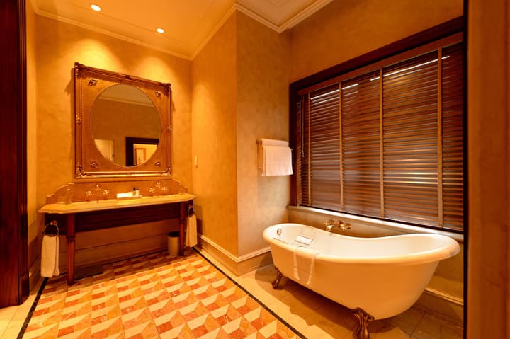 Palazzo Hotel