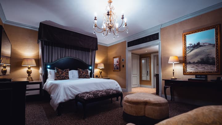 Palazzo Hotel