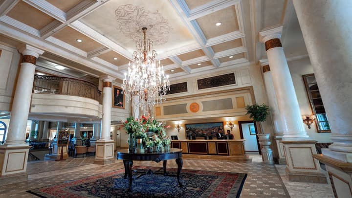 Palazzo Hotel