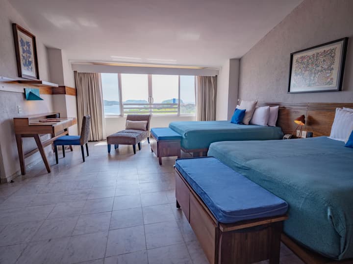 Las Brisas Huatulco – All Inclusive