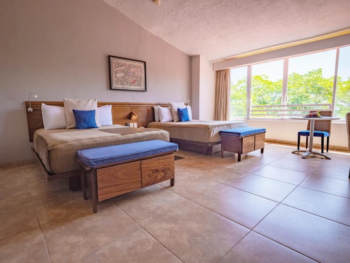 Las Brisas Huatulco – All Inclusive