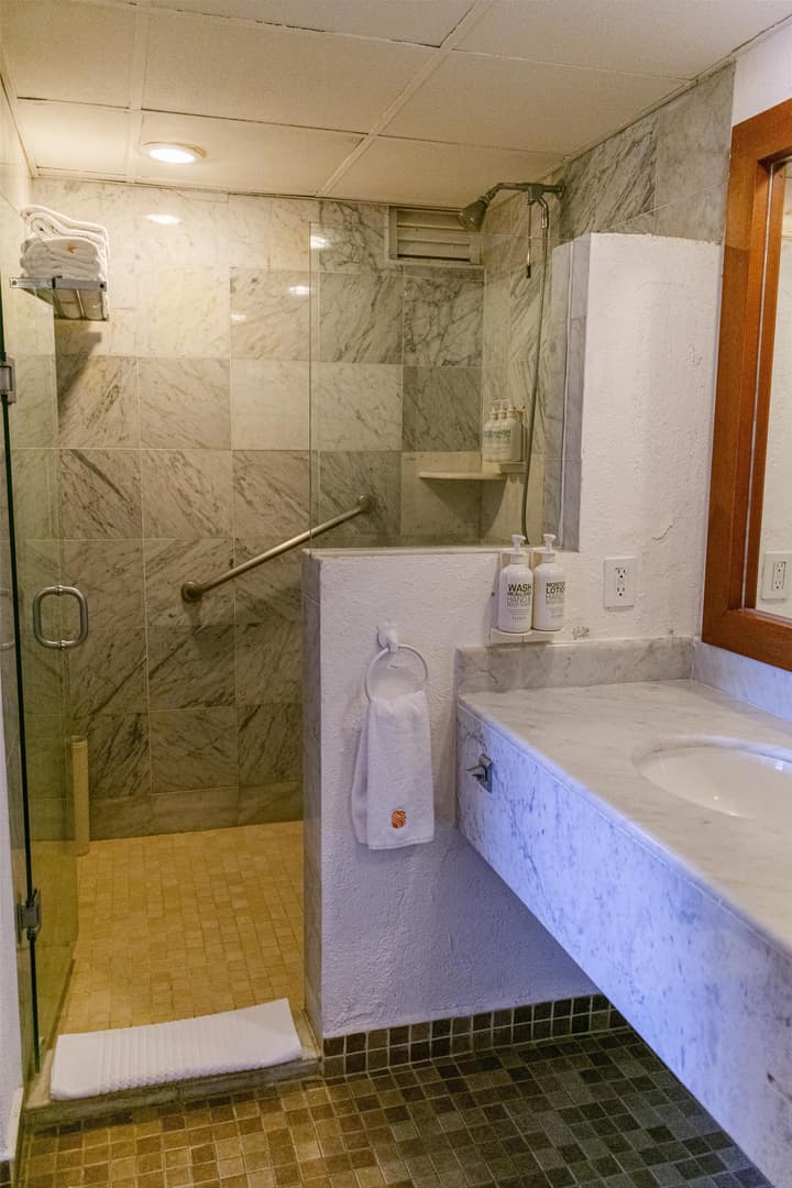 Las Brisas Huatulco – All Inclusive