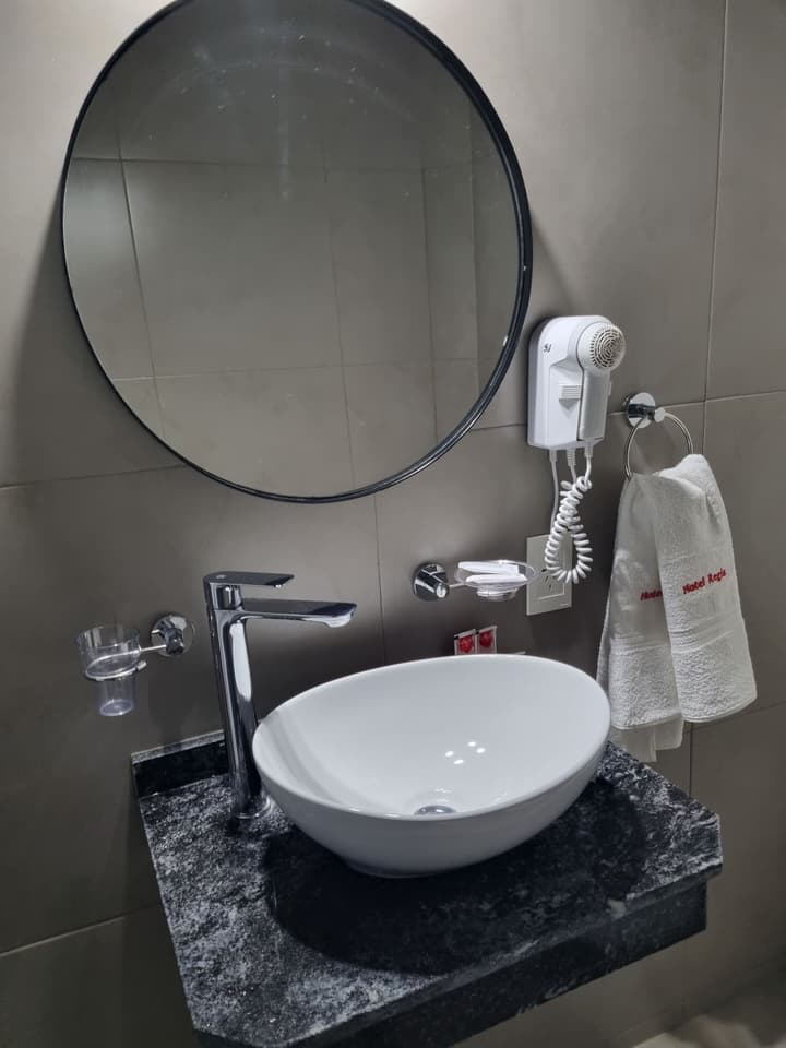Regis Orho Hotel