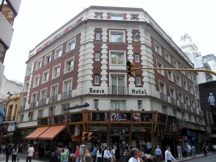 Regis Orho Hotel