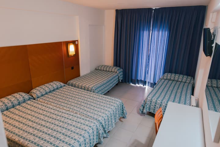 Port Fiesta Park Hotel
