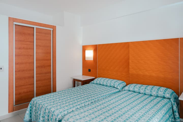 Port Fiesta Park Hotel