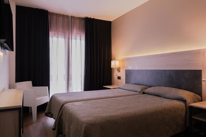 Port Fiesta Park Hotel
