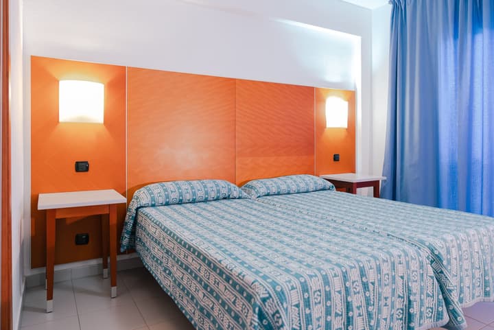 Port Fiesta Park Hotel