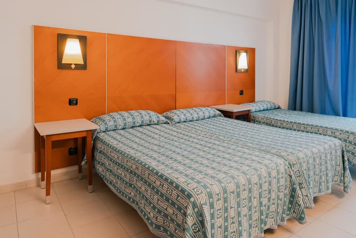 Port Fiesta Park Hotel