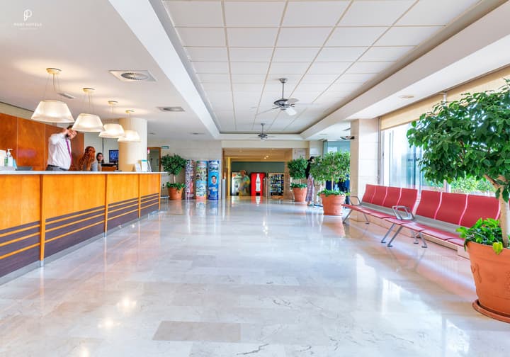 Port Fiesta Park Hotel