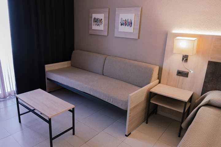 Port Fiesta Park Hotel