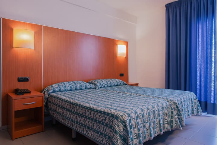Port Fiesta Park Hotel