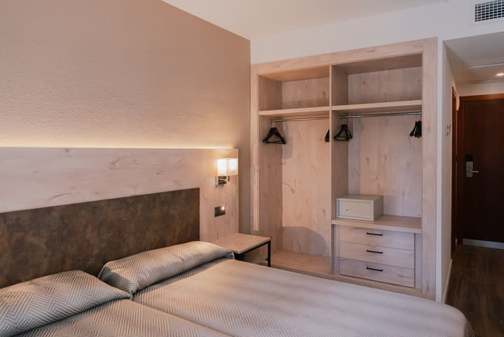 Port Fiesta Park Hotel