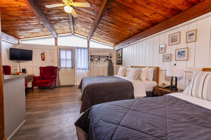 Old Orchard Inn