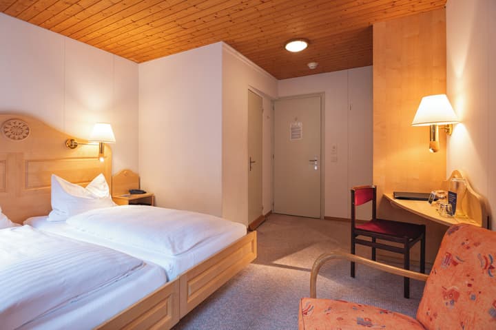 Hotel Bellevue - Traditional Swiss Hideaway