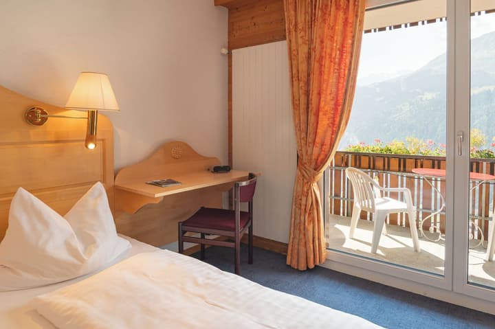 Hotel Bellevue - Traditional Swiss Hideaway