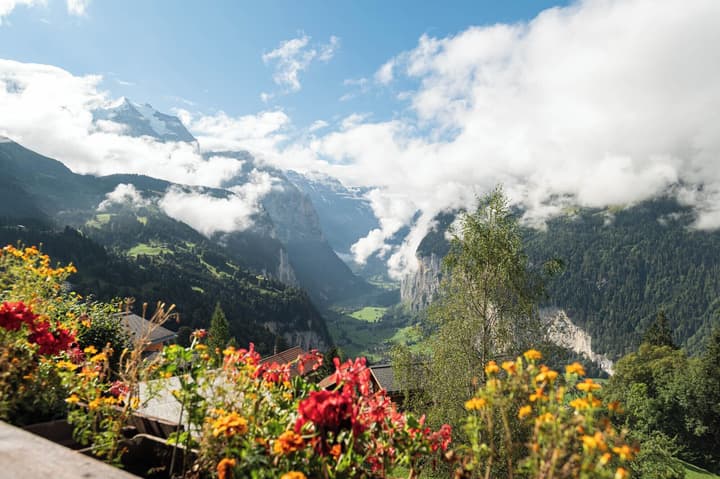 Hotel Bellevue - Traditional Swiss Hideaway