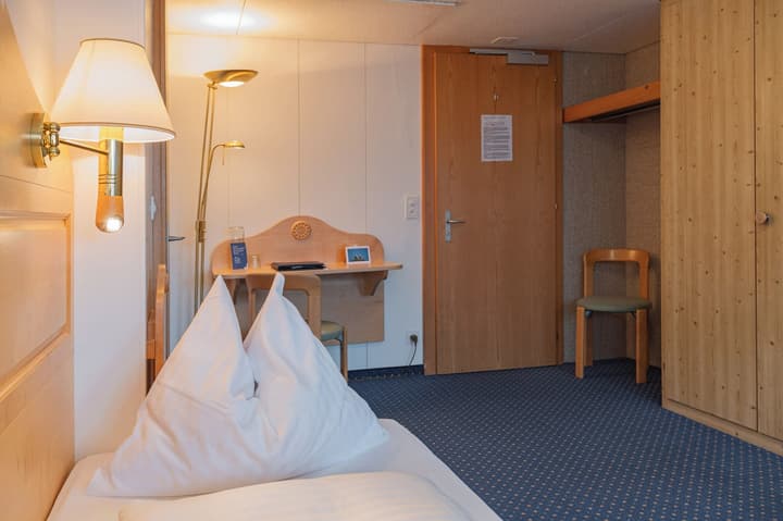 Hotel Bellevue - Traditional Swiss Hideaway