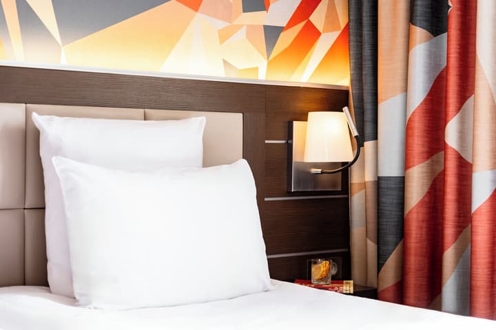 Mercure Omaha Beach Hotel