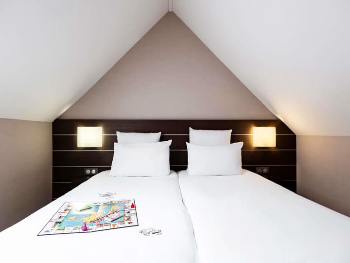 Mercure Omaha Beach Hotel