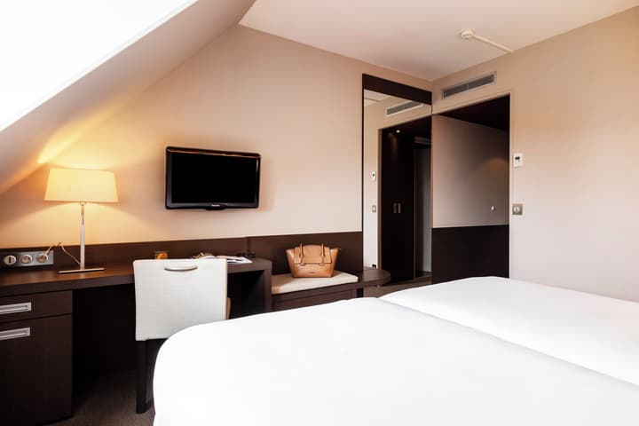 Mercure Omaha Beach Hotel