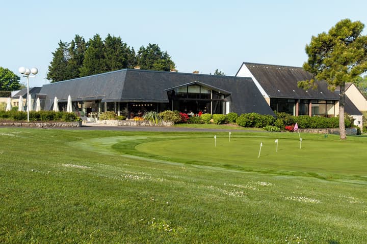 Mercure Omaha Beach Hotel