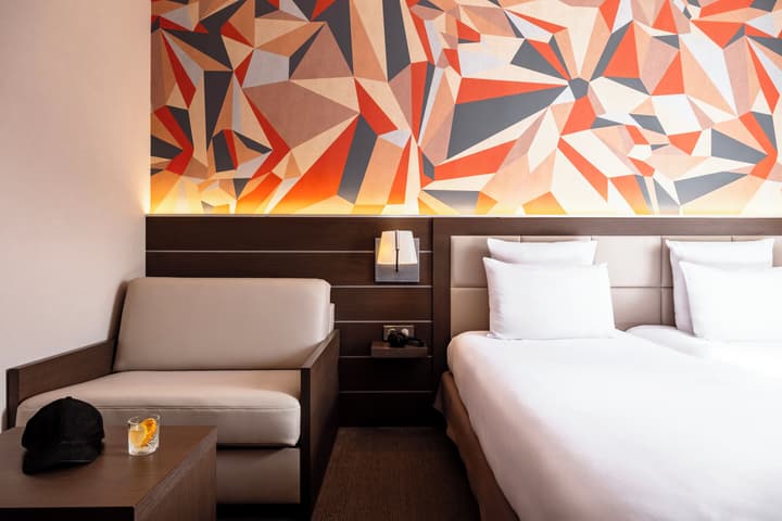 Mercure Omaha Beach Hotel