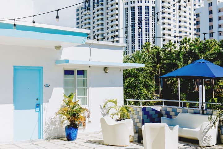 Aqua Hotel & Suites