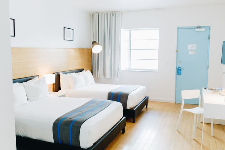 Aqua Hotel & Suites