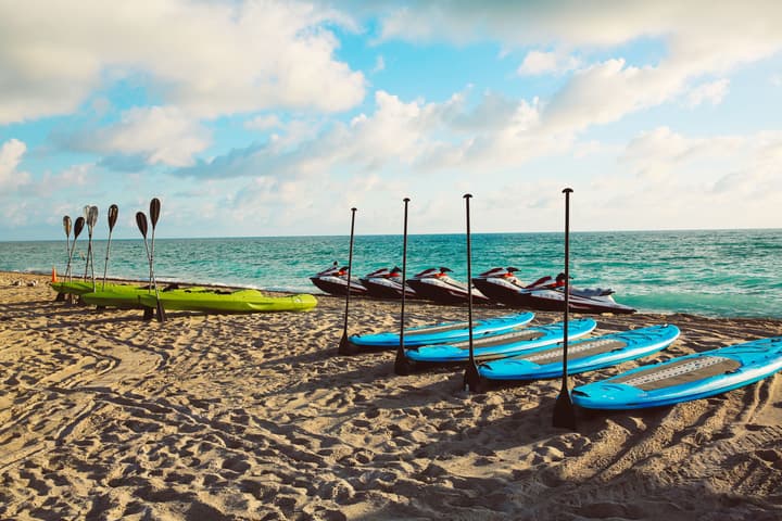 Aqua Hotel & Suites