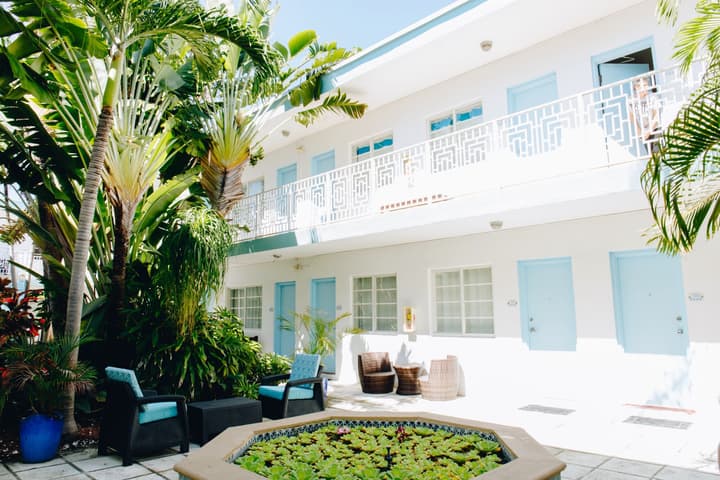 Aqua Hotel & Suites