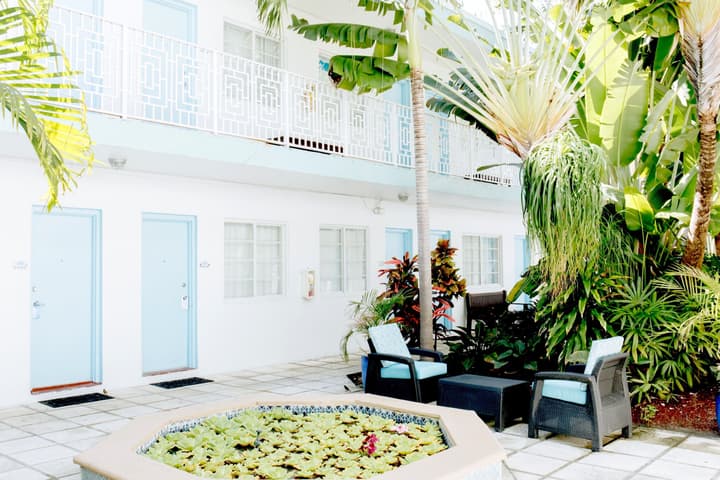 Aqua Hotel & Suites